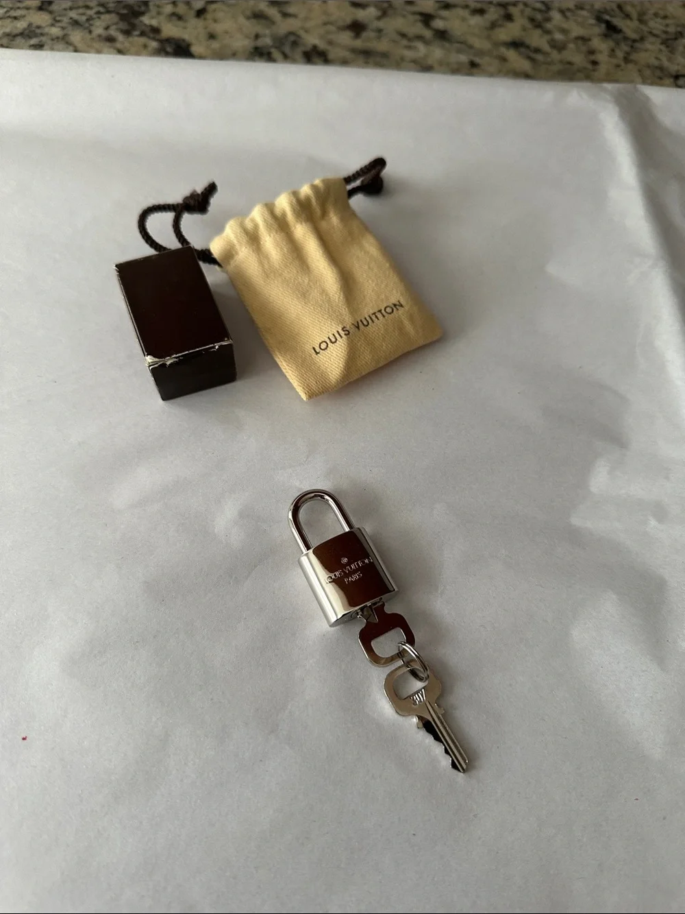 Louis Vuitton louis vuitton